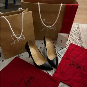 Christian Louboutin CORNEILLE 100 PATENT
BLACK -Size 38.5 👠